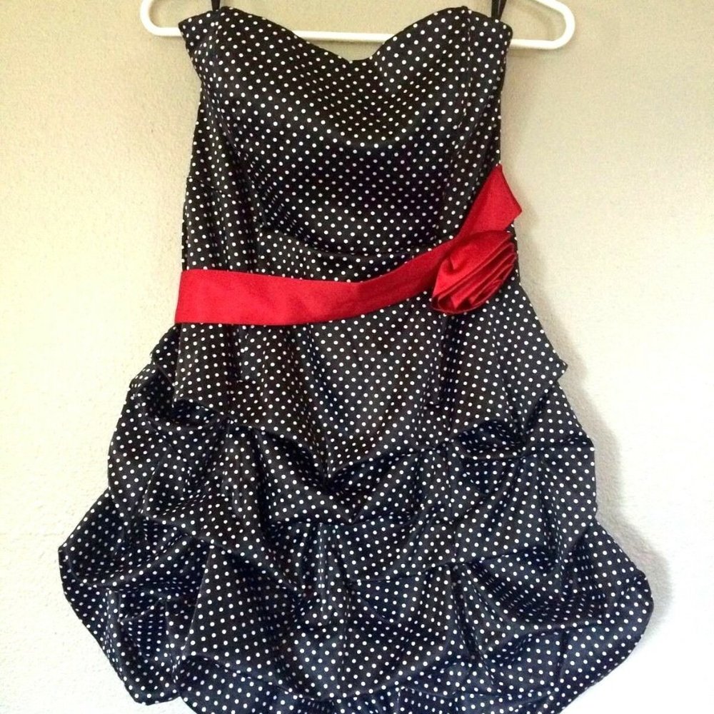 Pompous Girly strapless cocktail dress